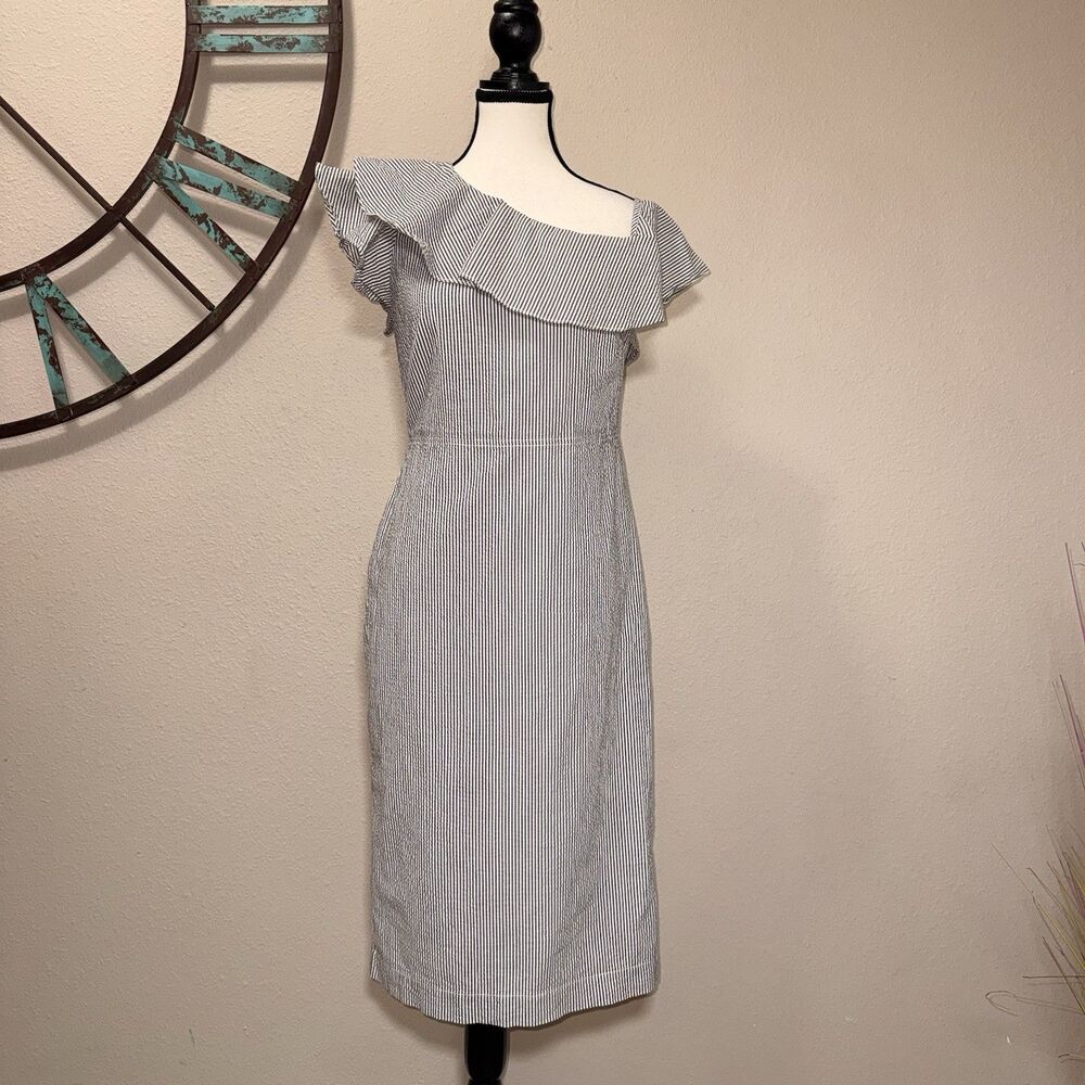 Banana Republic Dress 4 Gray & White Seersucker Lined Midi Sheath  EUC